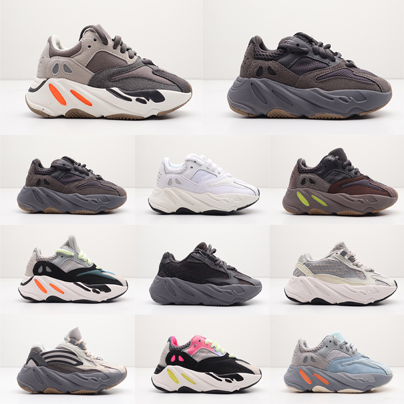 children 700 V2 Kids Shoes Courant Blush Desert Utility Black Chaussures Baby Toddler kid shoe Sneakers Ouest Enfant Boys et Filles
children 700 V2 Kids Shoes Courant Blush Desert Utility Black Chaussures Baby Toddler kid shoe Sneakers Ouest Enfant Boys et Filles