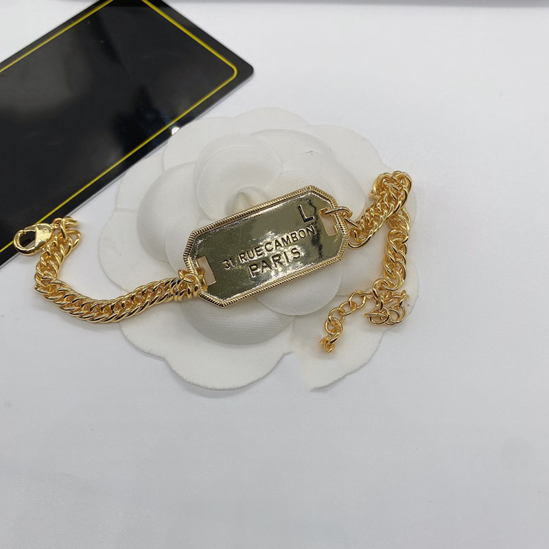 Fashion Goldn Bracelet Womens Jewelry Luxury Designer Letter Gold Medal Chain Bracelets Women Mens Bracelet Unisex Men Pulsera D2111043HL
Fashion Goldn Bracelet Womens Jewelry Luxury Designer Letter Gold Medal Chain Bracelets Women Mens Bracelet Unisex Men Pulsera D2111043HL