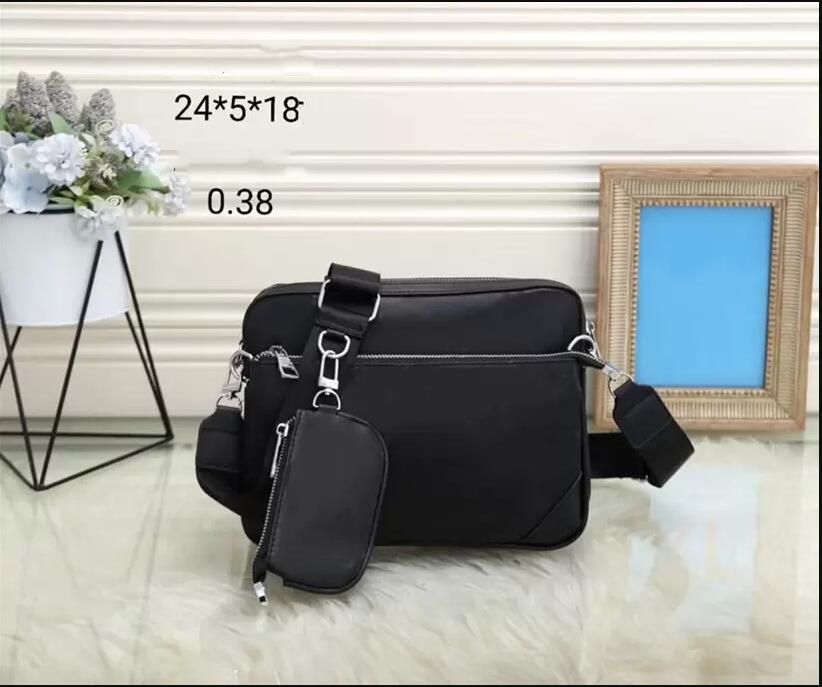 LQ PM Men's Messenger Bag Outdoor Luxurys Designers Bags Purse Wallet Versatility Men Shoulder Bags Travel Crossbody Handbag Women's, Extra freight
LQ PM Men's Messenger Bag Outdoor Luxurys Designers Bags Purse Wallet Versatility Men Shoulder Bags Travel Crossbody Handbag Women's, Extra freight