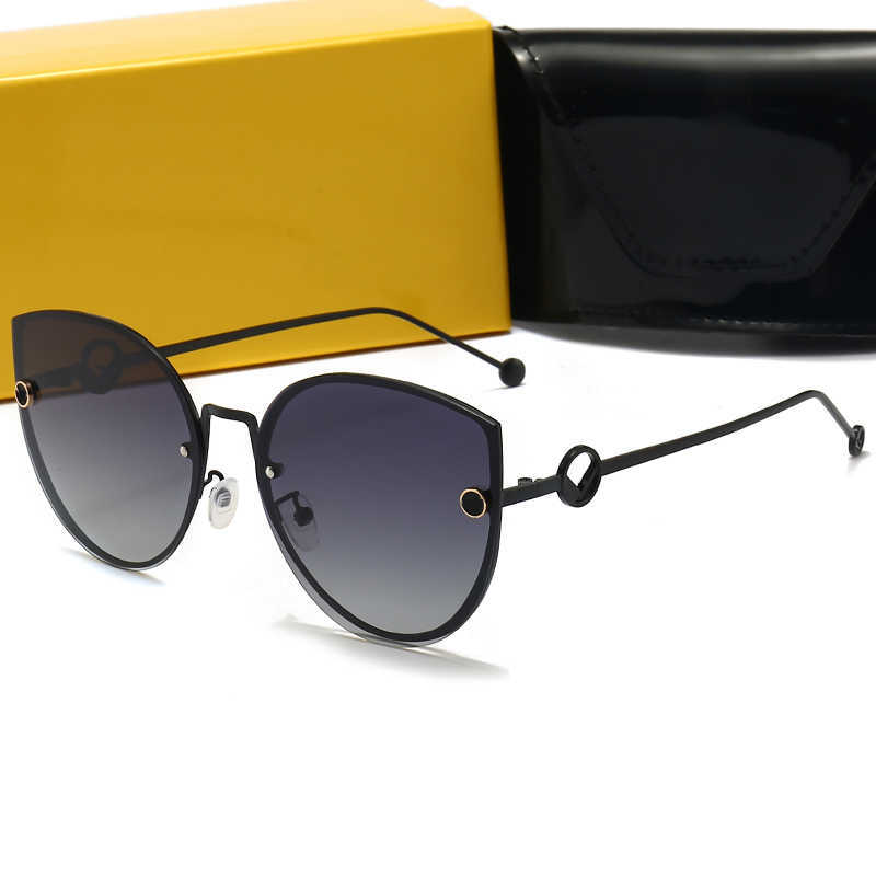 2022 High Quality Luxury Womans Sunglasses Fashion Mens Sun glasses UV Protection Luxury men Designer eyeglass Gradient Metal hinge women
2022 High Quality Luxury Womans Sunglasses Fashion Mens Sun glasses UV Protection Luxury men Designer eyeglass Gradient Metal hinge women