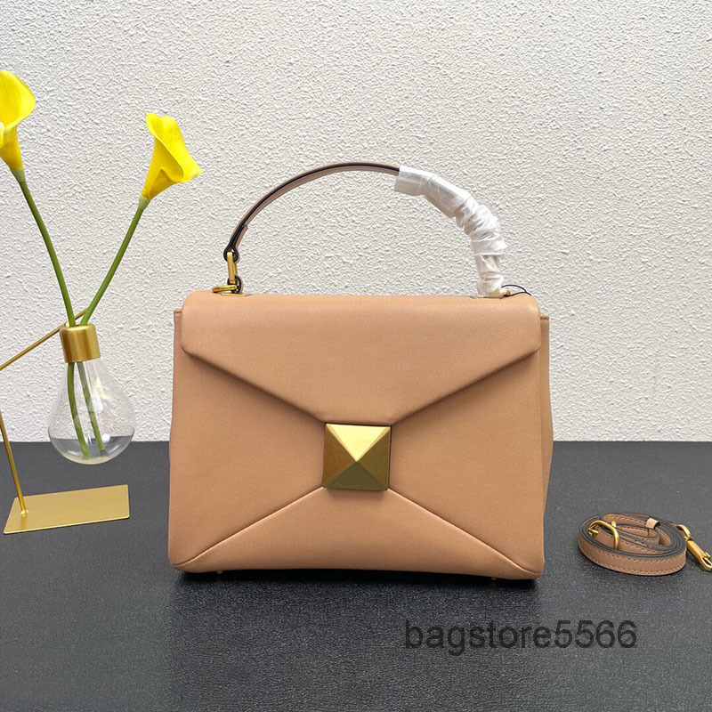 Large Super Evening Rivet Bags Crossbody Bags Brass Chain Shoulder Bags Women Flap Handbag Top Quality Fashion Square Purse Sheepskin Genui, Customize
Large Super Evening Rivet Bags Crossbody Bags Brass Chain Shoulder Bags Women Flap Handbag Top Quality Fashion Square Purse Sheepskin Genui, Customize