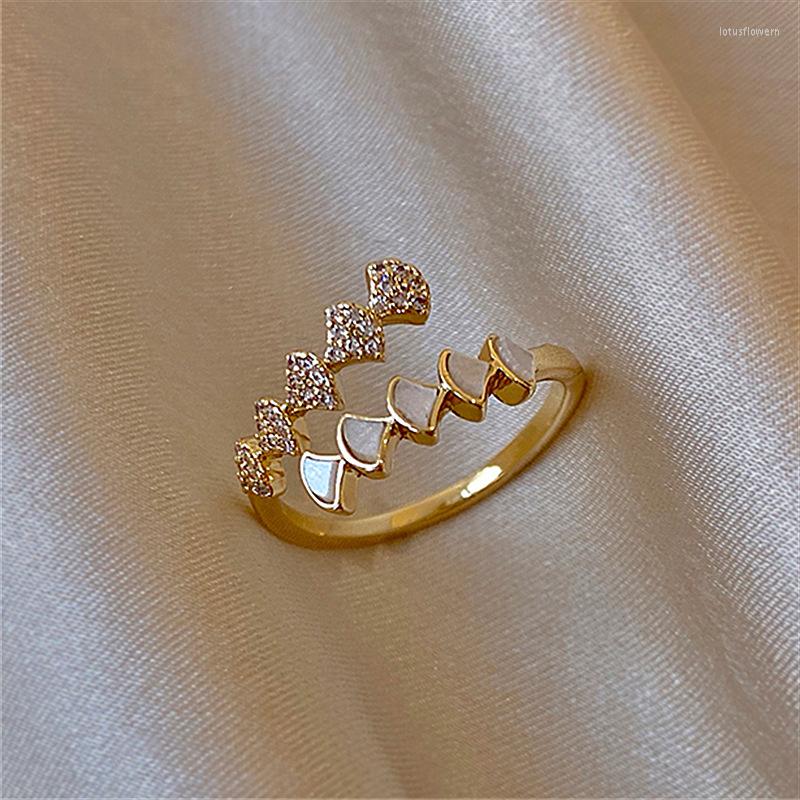 Cluster Rings 2022 Korean Exquisite Fan-shaped Opening Ring Fashion Temperament Simple Versatile Elegant Women's Jewelry
Cluster Rings 2022 Korean Exquisite Fan-shaped Opening Ring Fashion Temperament Simple Versatile Elegant Women's Jewelry