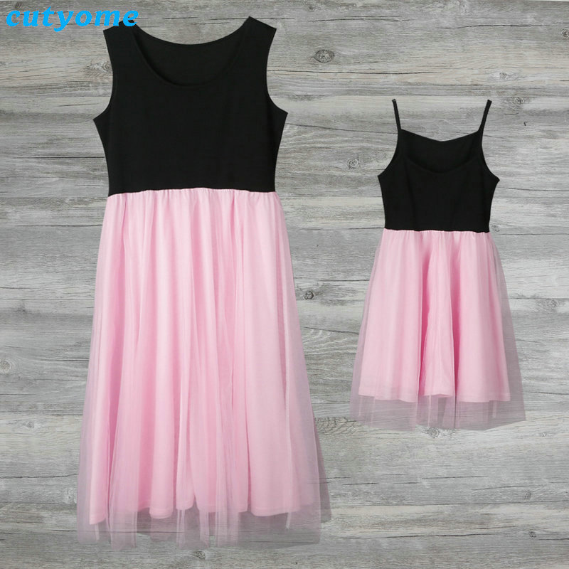 Family Matching Outfits Matching Mom And Daughter Family Clothes Dresses Sleeveless Pink Mesh Patckwork Tutu Dress For Princess Mommy And Me Outfits 2