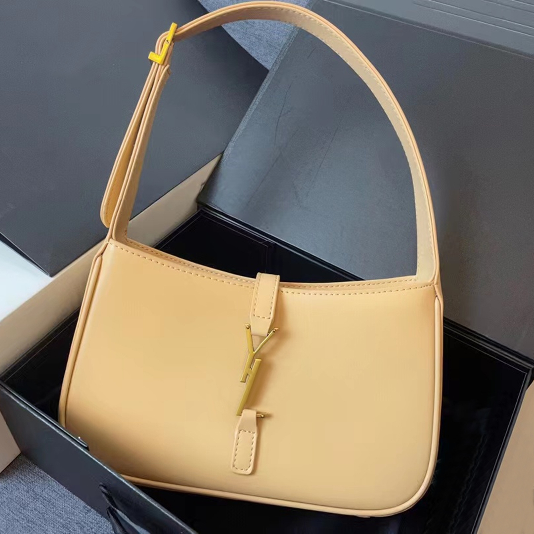 shoulder bags Classic Underarm hobo bag handbag handbags Leather pochette Multiple styles Fashion Lady Purses Wholesale handbags purse 2022, 00
shoulder bags Classic Underarm hobo bag handbag handbags Leather pochette Multiple styles Fashion Lady Purses Wholesale handbags purse 2022, 00