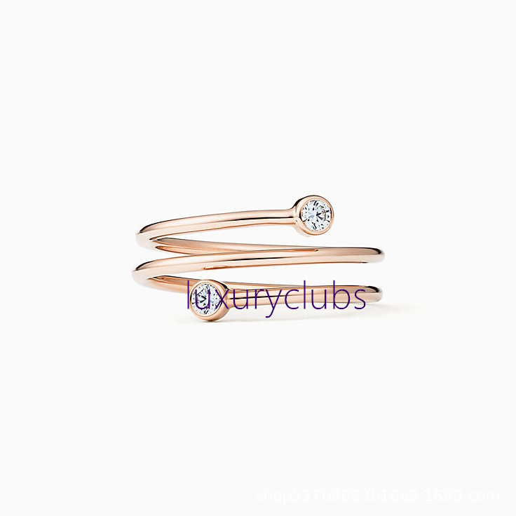 tiff Diamond Hoop ring 925 silver Band Rings female jewelry exquisite craftsmanship with official logo classic blue heart wholesale Luxury designers necklace box
tiff Diamond Hoop ring 925 silver Band Rings female jewelry exquisite craftsmanship with official logo classic blue heart wholesale Luxury designers necklace box