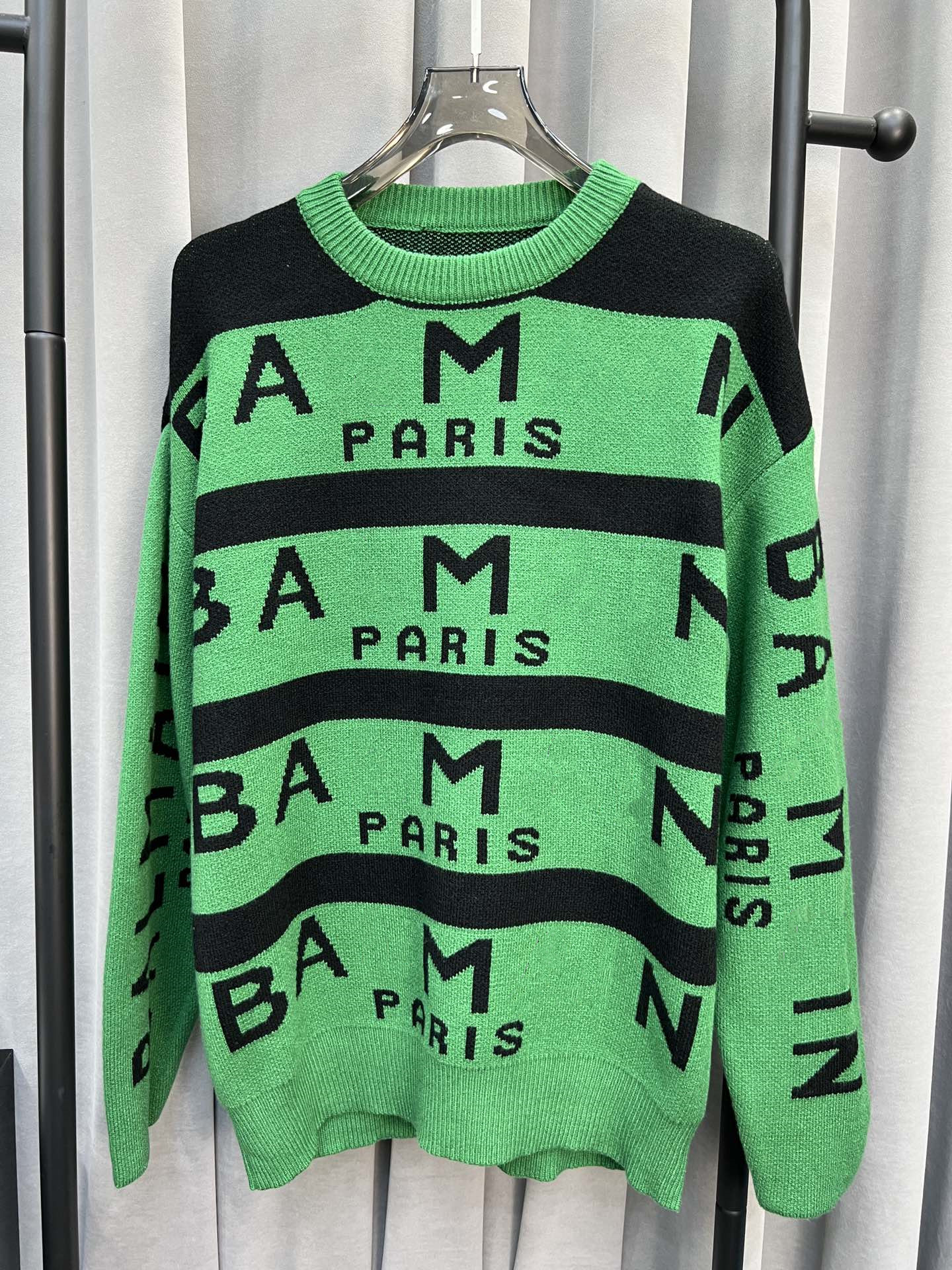 Designer hoodie classic mens designer sweater clothing Chest letter fashion Animal print casual Autumn Winter pullover Men women Crew neck Sweaters size S-XXL 24, Color1
Designer hoodie classic mens designer sweater clothing Chest letter fashion Animal print casual Autumn Winter pullover Men women Crew neck Sweaters size S-XXL 24, Color1