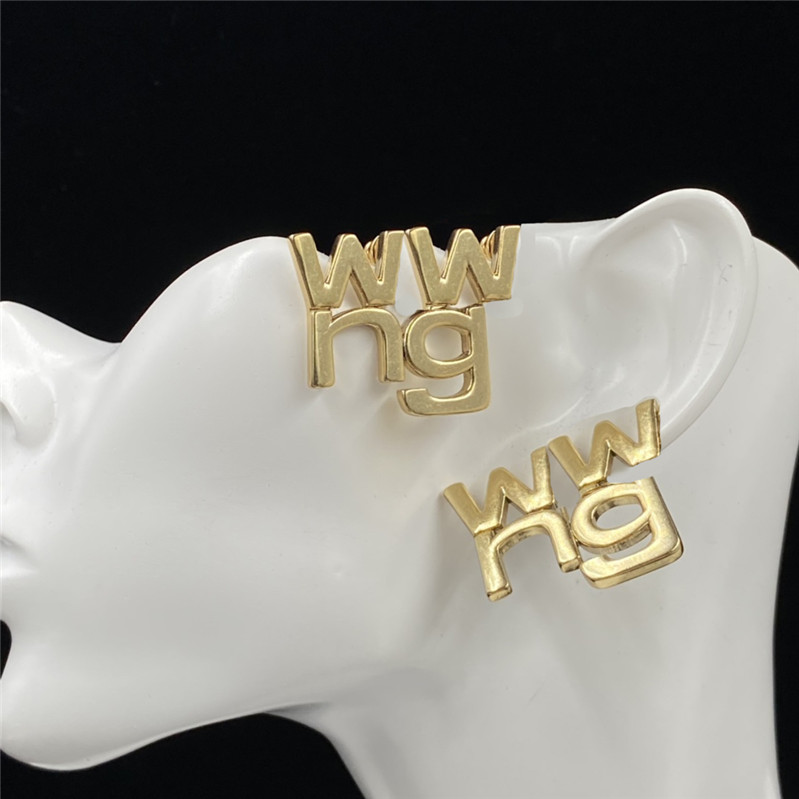 Classic Letters Designer Earrings Charm Ear Studs Women Golden Eardrops Letter Steel Stamps Danglers With Box
Classic Letters Designer Earrings Charm Ear Studs Women Golden Eardrops Letter Steel Stamps Danglers With Box