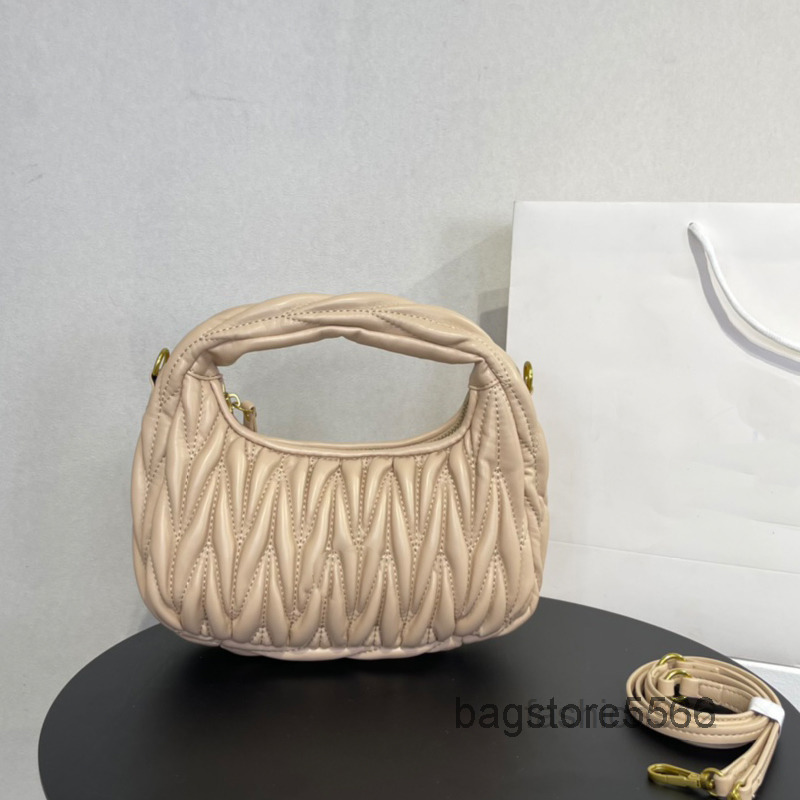 Women Pleated Evening Clutch Bags Bag 7 Colors Crescent Handbags Crossbody Hobo Bags Shoulder Wristlet Bags Fashion Purse Sheepskin Genuine
Women Pleated Evening Clutch Bags Bag 7 Colors Crescent Handbags Crossbody Hobo Bags Shoulder Wristlet Bags Fashion Purse Sheepskin Genuine
