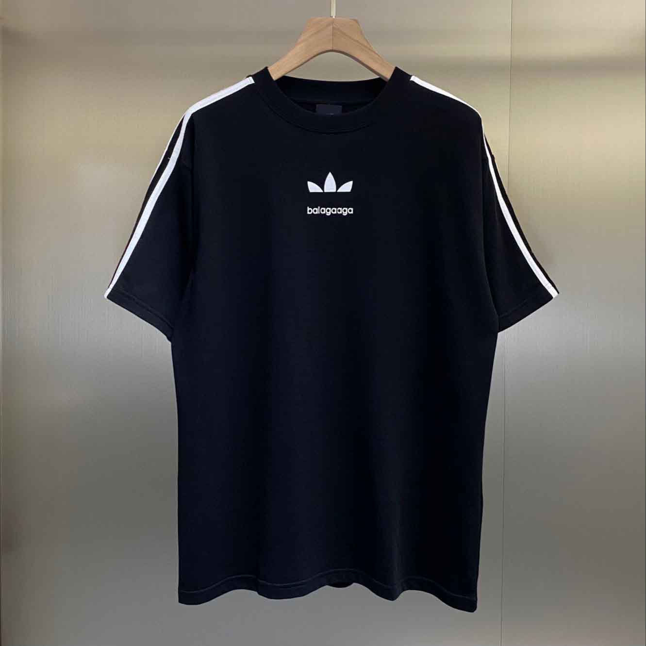 Men's Plus Tees & Polos Round neck embroidered and printed polar style summer wear with street pure cotton eyt4
Men's Plus Tees & Polos Round neck embroidered and printed polar style summer wear with street pure cotton eyt4