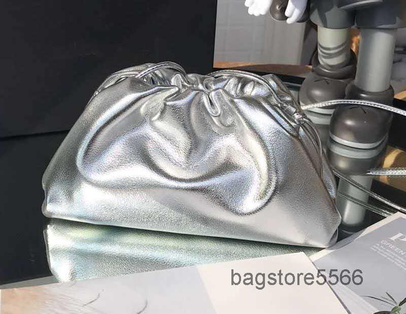 Clutch Bags Designer Leather b Cloud Bag Soft Wrinkled Dumplings Meenger Luxury Handbags Women Designer Clutches Single Shoulder v Mini Pouc, Silver
Clutch Bags Designer Leather b Cloud Bag Soft Wrinkled Dumplings Meenger Luxury Handbags Women Designer Clutches Single Shoulder v Mini Pouc, Silver
