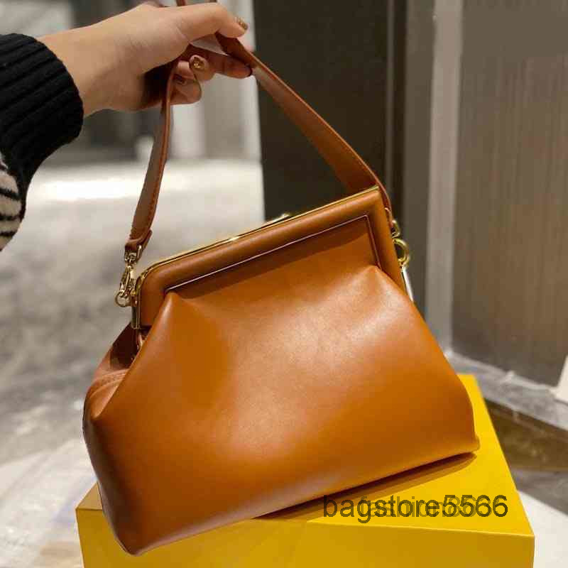 Designer Evening Size Bags 3 Clutch Women Evening Bags Designer Tote Crossbody Bags Luxury Clutches Shoulder Womens Purses 220617Multi Poch
Designer Evening Size Bags 3 Clutch Women Evening Bags Designer Tote Crossbody Bags Luxury Clutches Shoulder Womens Purses 220617Multi Poch