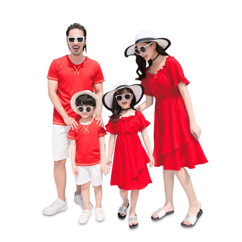 Family Matching Outfits Clothes Summer Mother Daughter Red Dress Look Dad Son T-shirt Shorts Couple 220915