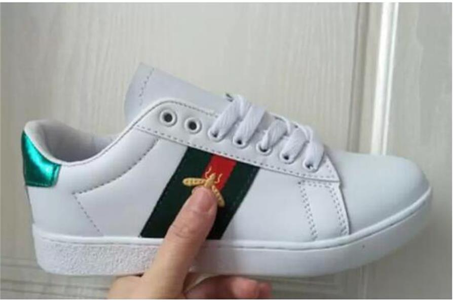 Trainers Embroidered Shoes Men Sneakers Designer Casual Hembroidery white shoes women Fashion breathable wild sports Dress flat shoes couple sneakers, Black
Trainers Embroidered Shoes Men Sneakers Designer Casual Hembroidery white shoes women Fashion breathable wild sports Dress flat shoes couple sneakers, Black
