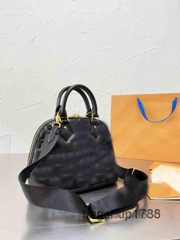 Shell Evening Bags Shoulder Alma Bags Handbags Women Genuine Leather Blue Top Quality Flower Embossed Tote Designer Crossbody 25 Cm 220406M
Shell Evening Bags Shoulder Alma Bags Handbags Women Genuine Leather Blue Top Quality Flower Embossed Tote Designer Crossbody 25 Cm 220406M