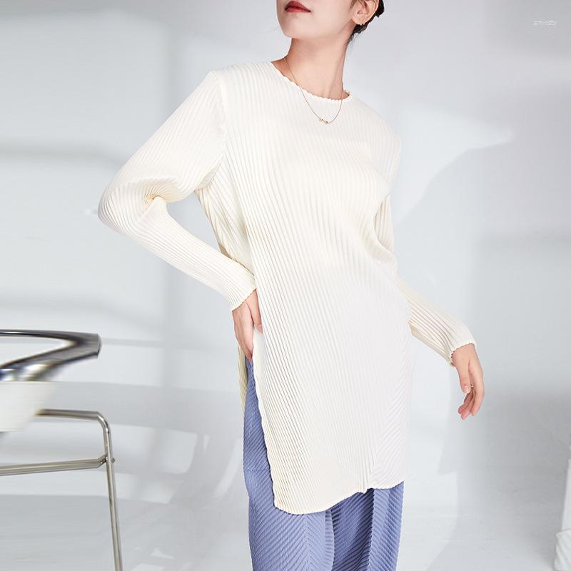

Women's T Shirts Design Sense Niche T-shirt Long-sleeved Top Miyake Pleated Round Neck Side Slit Mid-length Loose Knitted Sweater, Picture color