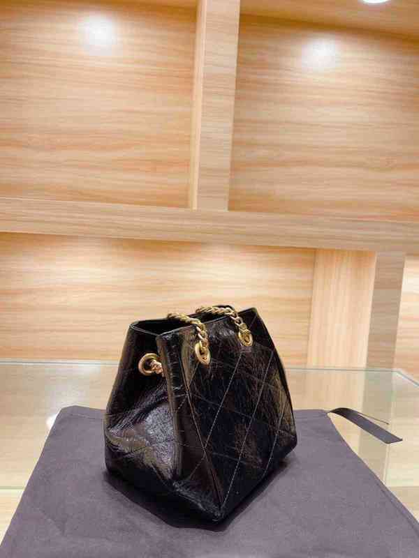 Evening Bags Cross Body Shoulder Women Bucket Messenger Classic Handbag High Capacity Personality Fashion Leather Purses Lady Wallet 1104, Black gold
Evening Bags Cross Body Shoulder Women Bucket Messenger Classic Handbag High Capacity Personality Fashion Leather Purses Lady Wallet 1104, Black gold