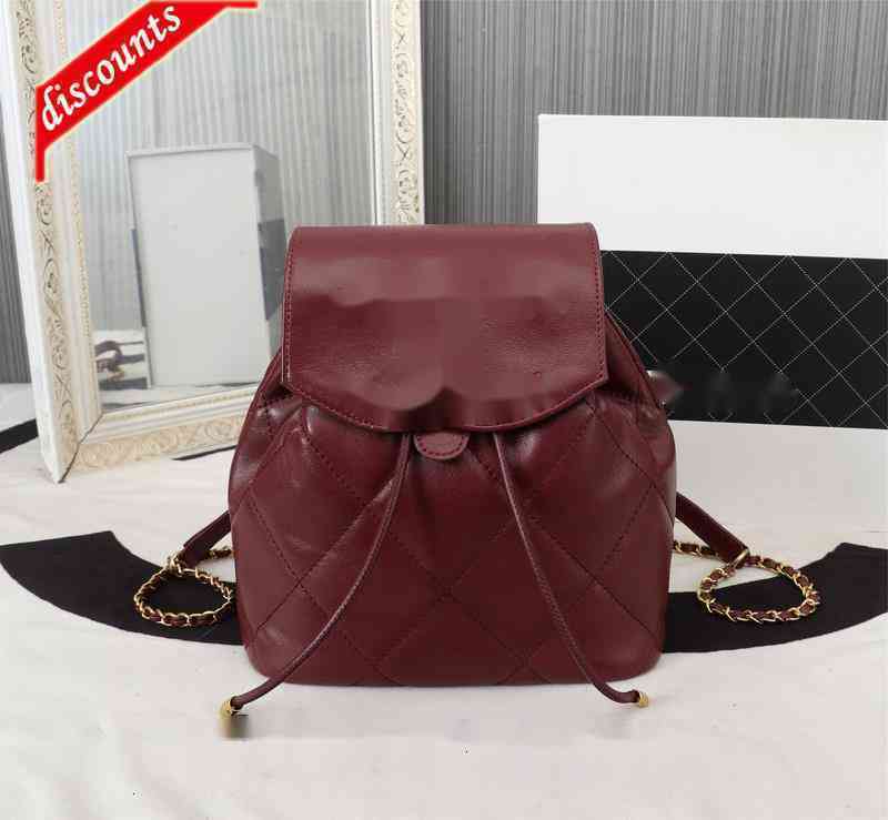 Designer Bags Totes Messenger Luxury Brand Design Cc 68939 Letter Plaid Backpack Woman's Shoulder Chain Lambskin Vintage Handbag Oil Wax Leather Tr, Picture show
Designer Bags Totes Messenger Luxury Brand Design Cc 68939 Letter Plaid Backpack Woman's Shoulder Chain Lambskin Vintage Handbag Oil Wax Leather Tr, Picture show