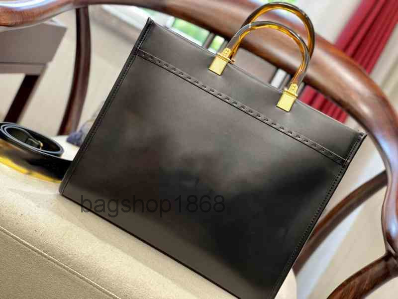 22s Designer Bag Clutch Shoulder Fashion Trend designer Totes Shopping Bag Cool Crossbody Shoulder Handbags Practical Large Capacity Womens C, Light blue
22s Designer Bag Clutch Shoulder Fashion Trend designer Totes Shopping Bag Cool Crossbody Shoulder Handbags Practical Large Capacity Womens C, Light blue