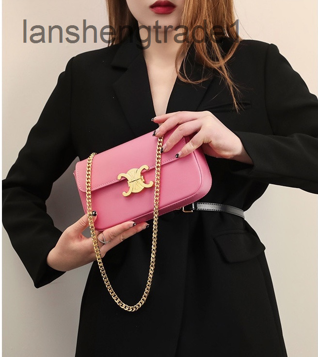Designer Celins Shoulder Bags online store 2022 New Leisure Triumph Arch Underarm Chain Bag Fashion French Bar, Black
Designer Celins Shoulder Bags online store 2022 New Leisure Triumph Arch Underarm Chain Bag Fashion French Bar, Black
