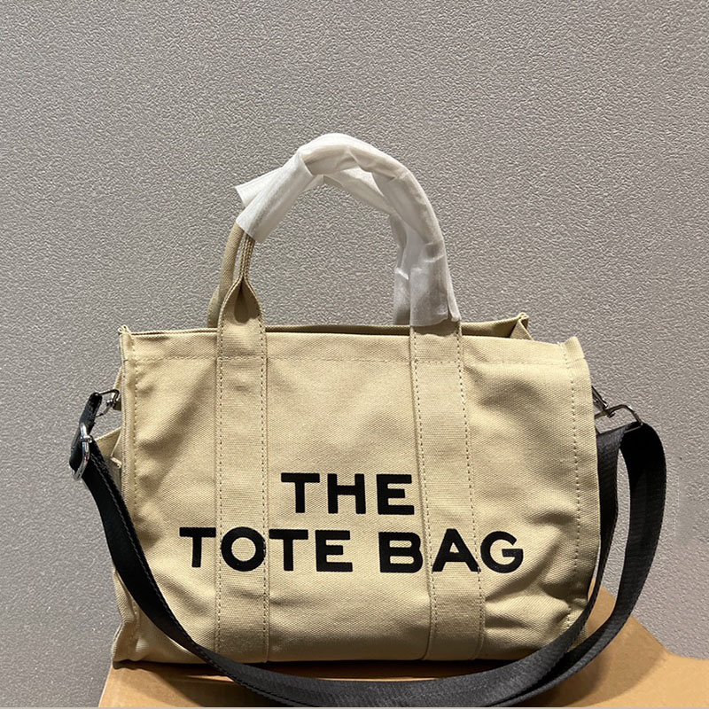 Tote Bag Single Shoulder Handbags Large Capacity Totes Crossbody Bags Canvas Women Shopping bags Prints Square Handbag purse Designer Fashion Letter, Black
Tote Bag Single Shoulder Handbags Large Capacity Totes Crossbody Bags Canvas Women Shopping bags Prints Square Handbag purse Designer Fashion Letter, Black