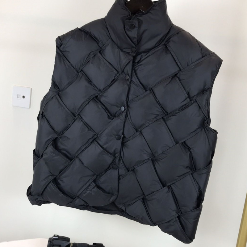 Hip hop mens vest designer down jacket woven stand-up collar cardigan coat men women vests, Black
Hip hop mens vest designer down jacket woven stand-up collar cardigan coat men women vests, Black