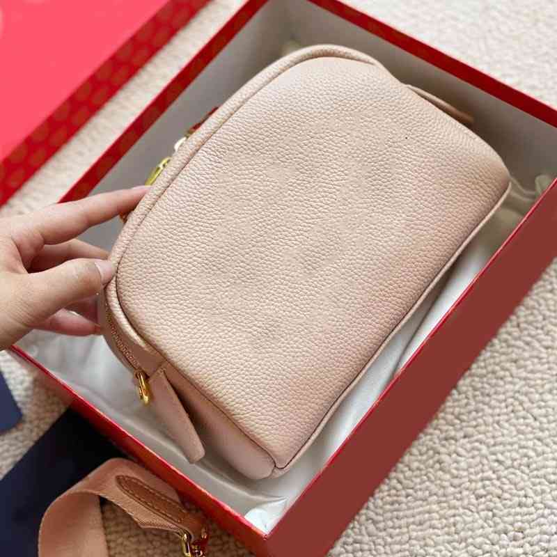 Prads totes designer handbag women bag Handbags Prade the Tote bags Luxuries designers womens crossbody Handbag Shoulder 7A high quality purses wallet R37X, Grey
Prads totes designer handbag women bag Handbags Prade the Tote bags Luxuries designers womens crossbody Handbag Shoulder 7A high quality purses wallet R37X, Grey