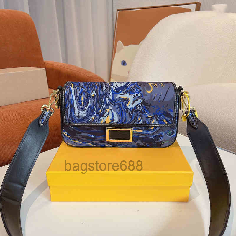 Designer bags Canvas Embroidery Tiger Stripes Bags Women Handbag Shoulder Luxury Crossbody Female Tie Dye Purses with Two Belt, Red
Designer bags Canvas Embroidery Tiger Stripes Bags Women Handbag Shoulder Luxury Crossbody Female Tie Dye Purses with Two Belt, Red