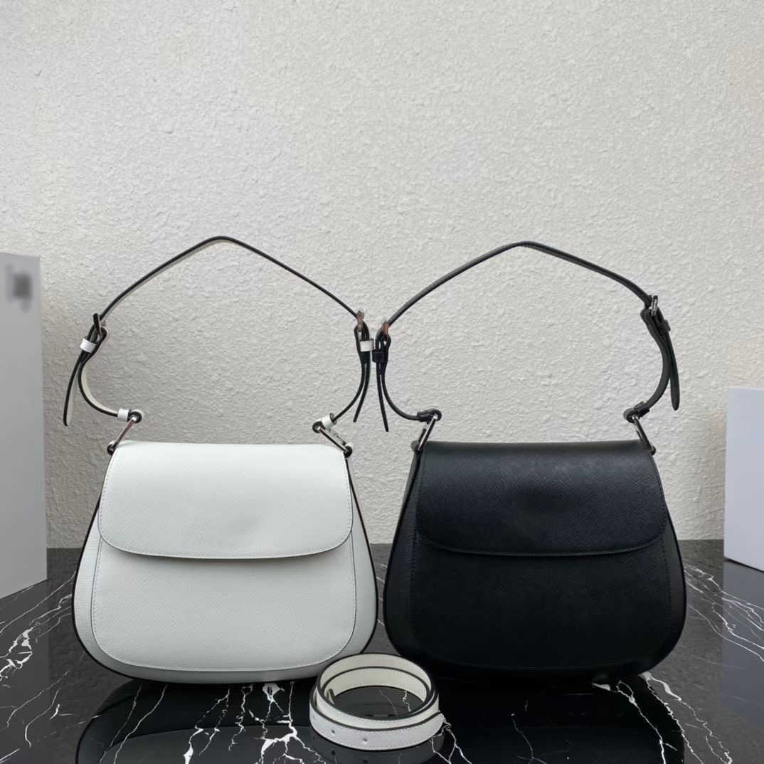 5A quality designer bags single shoulder bag cross grain leather armpit bagss singles shoulders bagsss adjustable leather portable magnetic buckle
5A quality designer bags single shoulder bag cross grain leather armpit bagss singles shoulders bagsss adjustable leather portable magnetic buckle