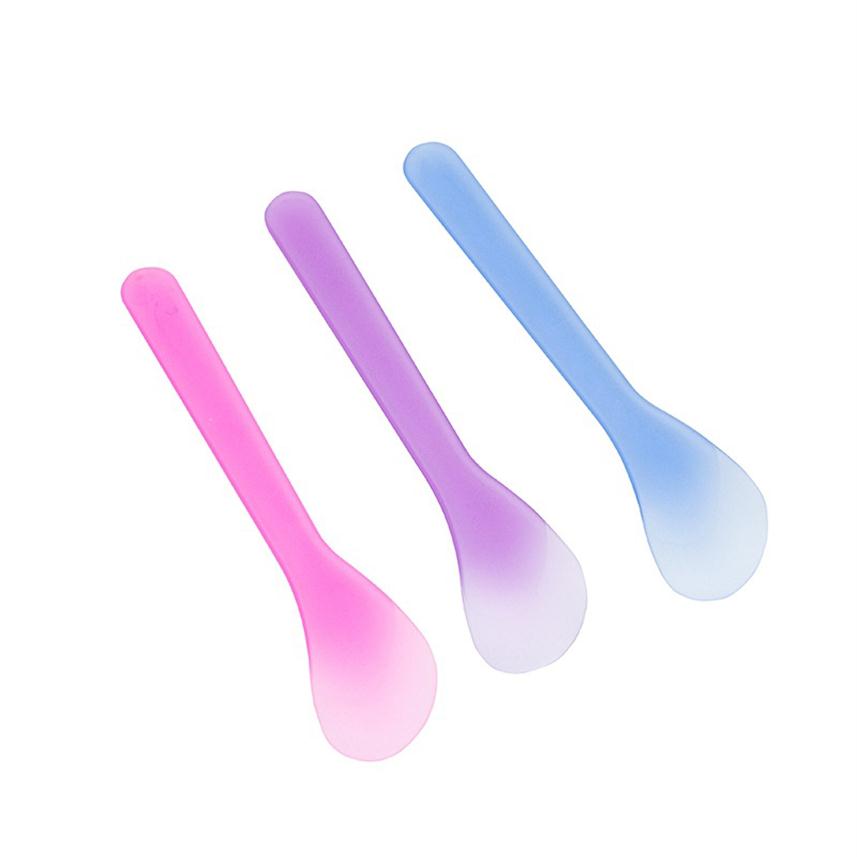 100pcs Cosmetic Spatula spoons Disposable Curved Scoop 13CM Plastic Makeup Mask Cream Spoon Eye Cream Stick Make Up Face Beauty Tool Ki304L
100pcs Cosmetic Spatula spoons Disposable Curved Scoop 13CM Plastic Makeup Mask Cream Spoon Eye Cream Stick Make Up Face Beauty Tool Ki304L