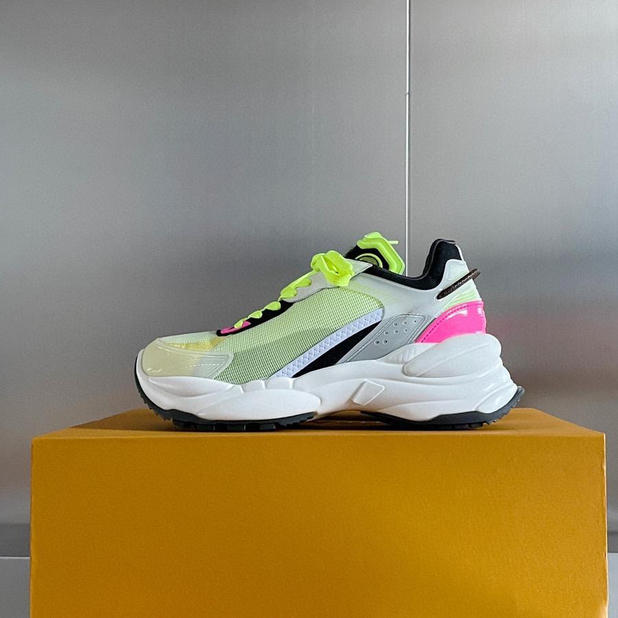 Run 55 Casual Shoes Womens Luxurys Designer Sports White Pink Ladys Mesh Sneakers Speed Trainers 35-40, Ocean blue
Run 55 Casual Shoes Womens Luxurys Designer Sports White Pink Ladys Mesh Sneakers Speed Trainers 35-40, Ocean blue