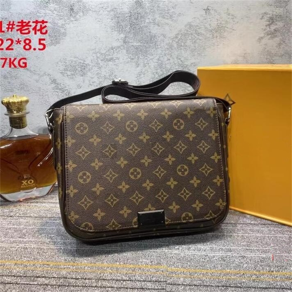 Brand 2022 Top Quality Wholesale price Women & Men's briefcase Bags Designer Luxurys Style handbag Classic Hobo Fashion baga Purses wallets Laptop bag
Brand 2022 Top Quality Wholesale price Women & Men's briefcase Bags Designer Luxurys Style handbag Classic Hobo Fashion baga Purses wallets Laptop bag