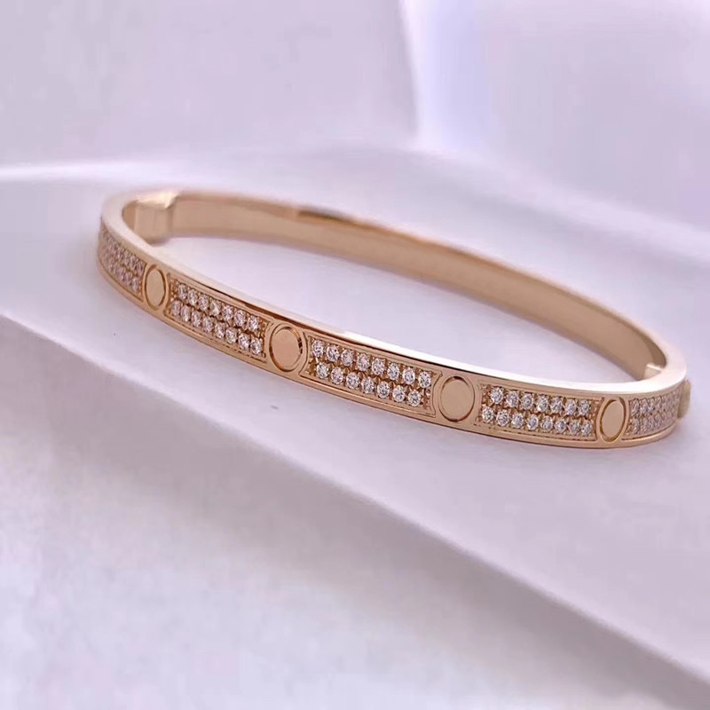 Tennis Designer Stainless Steel Couple Bangle Bracelets Fashion Jewelry Gold Silver Rose Gold Men and Women Diamond Bracelet Valentine's Day Gift
Tennis Designer Stainless Steel Couple Bangle Bracelets Fashion Jewelry Gold Silver Rose Gold Men and Women Diamond Bracelet Valentine's Day Gift
