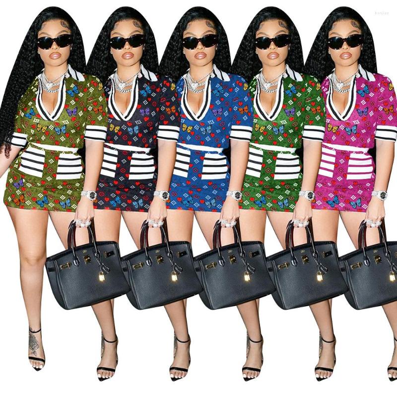 Women' Tracksuits 2022 European And American Women' Fashion Personality Butterfly Print Casual Short Sleeve Shorts Two Piece Set, Black
Women' Tracksuits 2022 European And American Women' Fashion Personality Butterfly Print Casual Short Sleeve Shorts Two Piece Set, Black