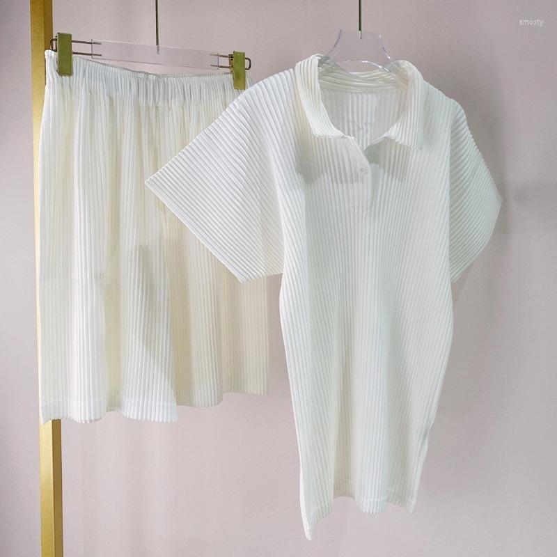 Women's T Shirts Miyake Pleated Summer Ladies Casual Suit Fashion Solid Color Loose And Thin Shorts Two-piece Set, Picture color
Women's T Shirts Miyake Pleated Summer Ladies Casual Suit Fashion Solid Color Loose And Thin Shorts Two-piece Set, Picture color