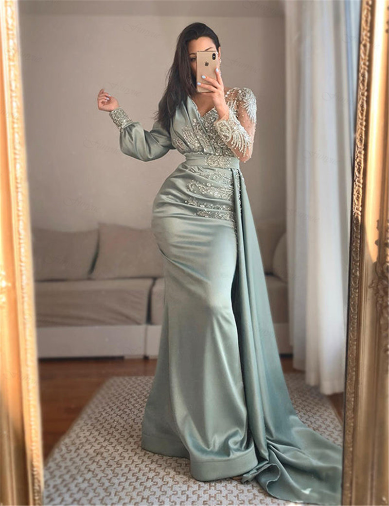 Elegant Sage Mermaid Evening Dresses Glitter Crystals Sequins Beaded V Neck Arabic Dubai Formal Party Gowns 2022 Long Sleeve Satin Prom Dress