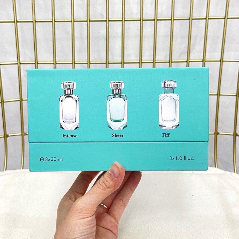 Unisex Fragrance perfume sheer iheer white edition 30ml 3pcs 4pcs intense Diamond bottle unisex fagrance with box gift for woman Spray Free delivery
Unisex Fragrance perfume sheer iheer white edition 30ml 3pcs 4pcs intense Diamond bottle unisex fagrance with box gift for woman Spray Free delivery