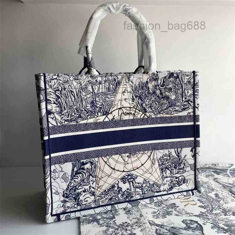 Evening Bags Designer Book Bags Tote Canvas Bag Totes Handbags Three-dimensional Embroidery Embroidered Leopard Purse Women Handbag Oblique Shopping
Evening Bags Designer Book Bags Tote Canvas Bag Totes Handbags Three-dimensional Embroidery Embroidered Leopard Purse Women Handbag Oblique Shopping