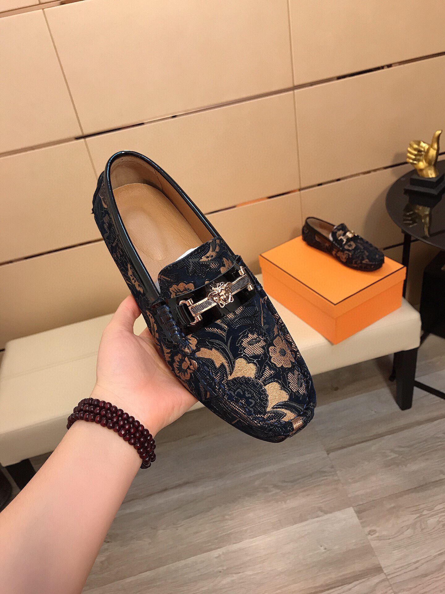 New Arrival Fashion Men's Casual Loafers Business Dress Shoes Brand Wedding Flats Men Comfortable Office Driving Shoes Size 38-44, Black
New Arrival Fashion Men's Casual Loafers Business Dress Shoes Brand Wedding Flats Men Comfortable Office Driving Shoes Size 38-44, Black