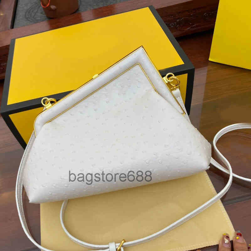evening Bag Luxury Shoulder Bag F Clip Ostrich Skin Messenger Clutch Versatile Women's bags, Black 
evening Bag Luxury Shoulder Bag F Clip Ostrich Skin Messenger Clutch Versatile Women's bags, Black