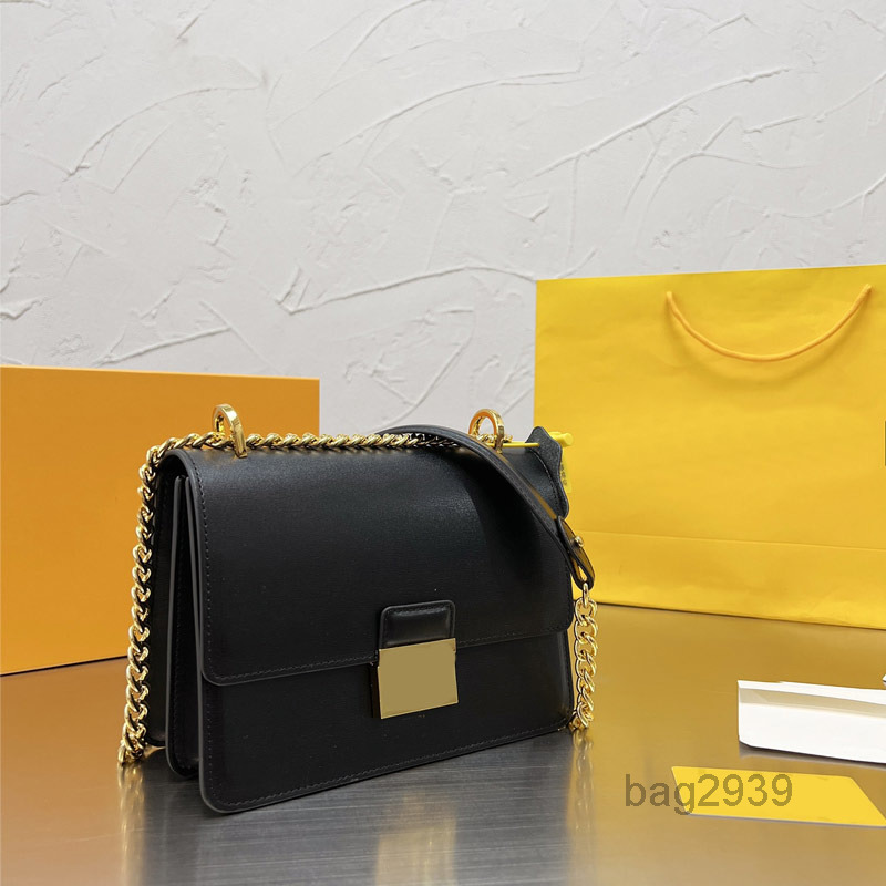 Evening Bags Crossbody Bag Women Flap Handbag Purse Cowhide Leather Chain Iconic Letter Snap Plain Shoulder Messenger Bags Fashion WalletsM
Evening Bags Crossbody Bag Women Flap Handbag Purse Cowhide Leather Chain Iconic Letter Snap Plain Shoulder Messenger Bags Fashion WalletsM
