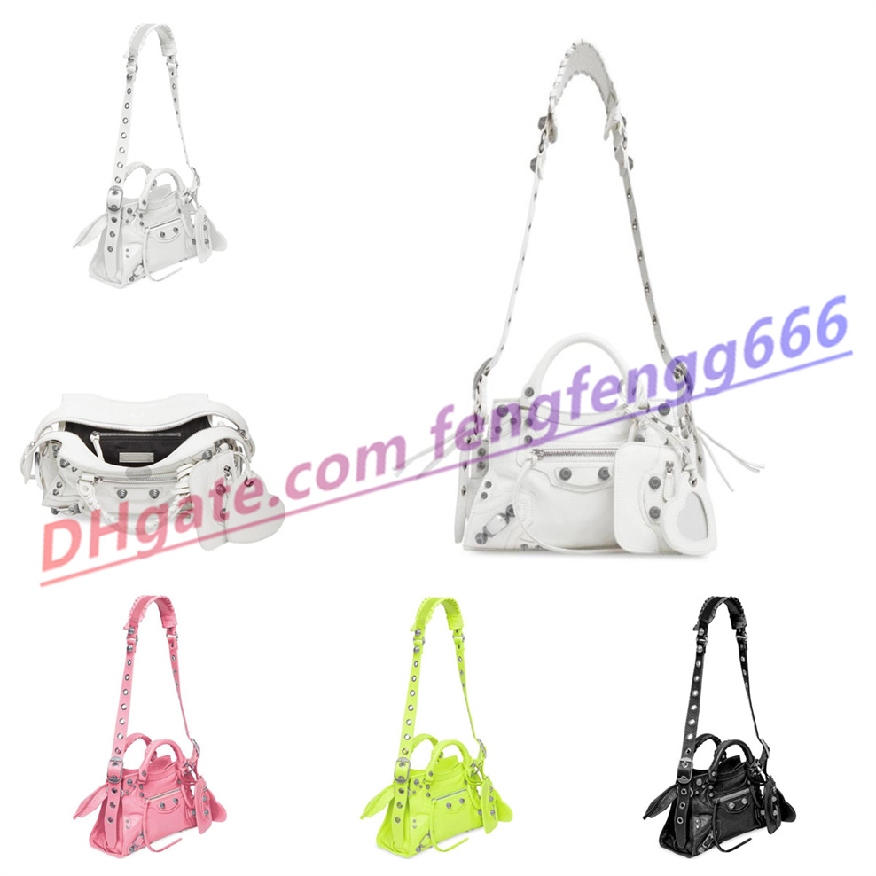 Top genuine motorcycle bag women's luxury fashion shoulder cool girl crossover Pink Mini wax black silver pin white bag women Clutch Bags purses
Top genuine motorcycle bag women's luxury fashion shoulder cool girl crossover Pink Mini wax black silver pin white bag women Clutch Bags purses