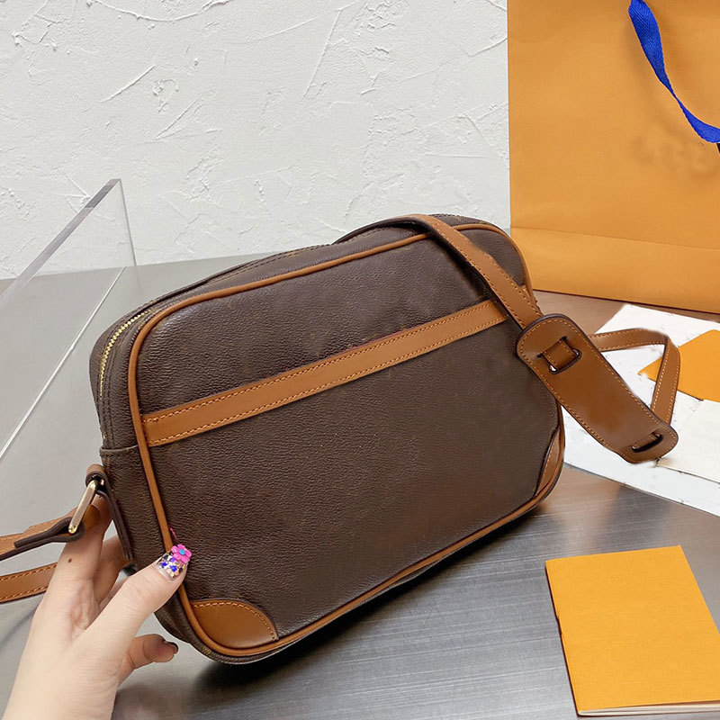 Designer Handbags Tote bag luxuries designers women crossbody Handbag Shoulder totes bags purses wallet N1EJ, No bags
Designer Handbags Tote bag luxuries designers women crossbody Handbag Shoulder totes bags purses wallet N1EJ, No bags