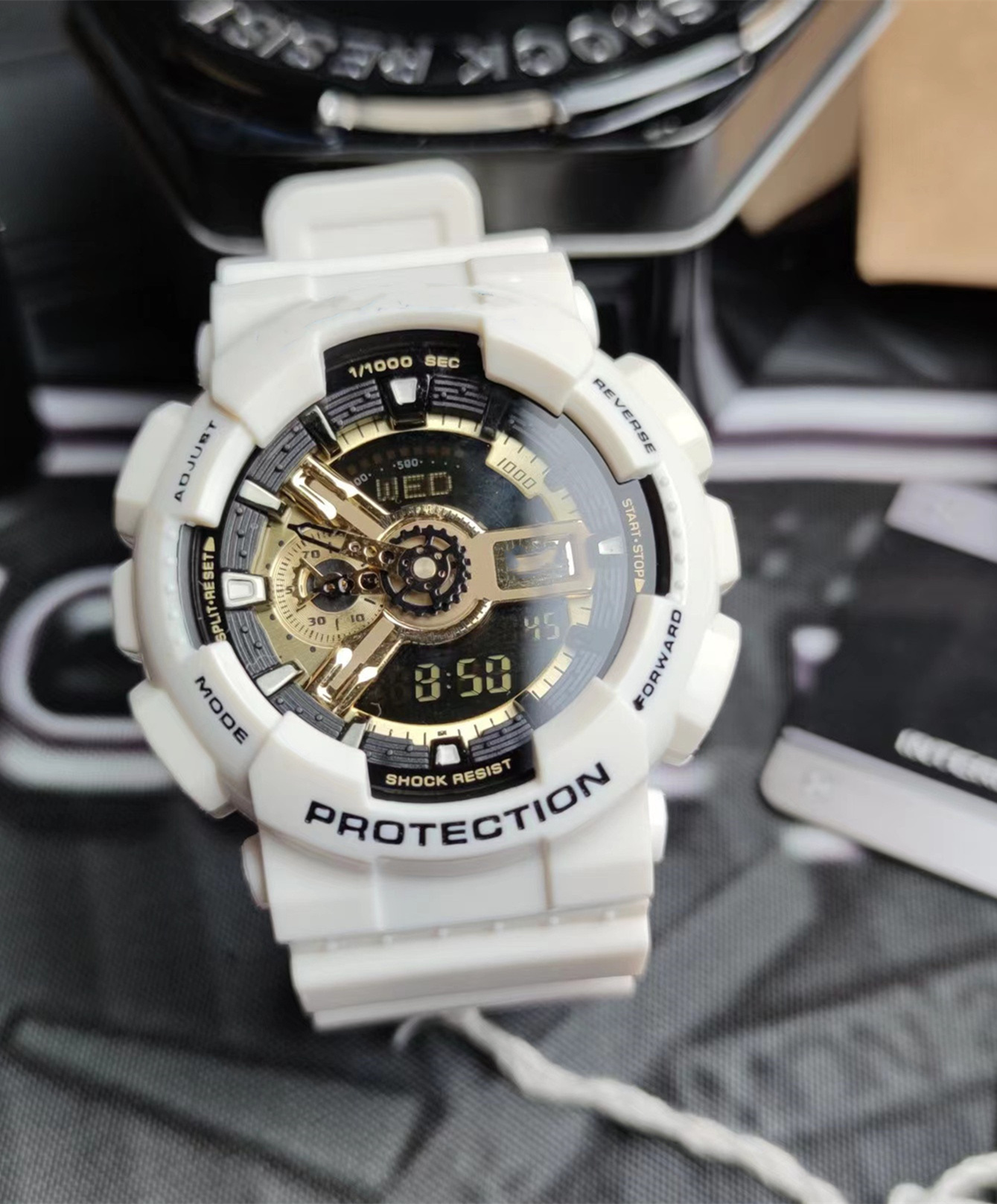 2022 ins quality sports leisure quartz watch LED digital waterproof watch from the hands lift light men's, Ga110-3
2022 ins quality sports leisure quartz watch LED digital waterproof watch from the hands lift light men's, Ga110-3