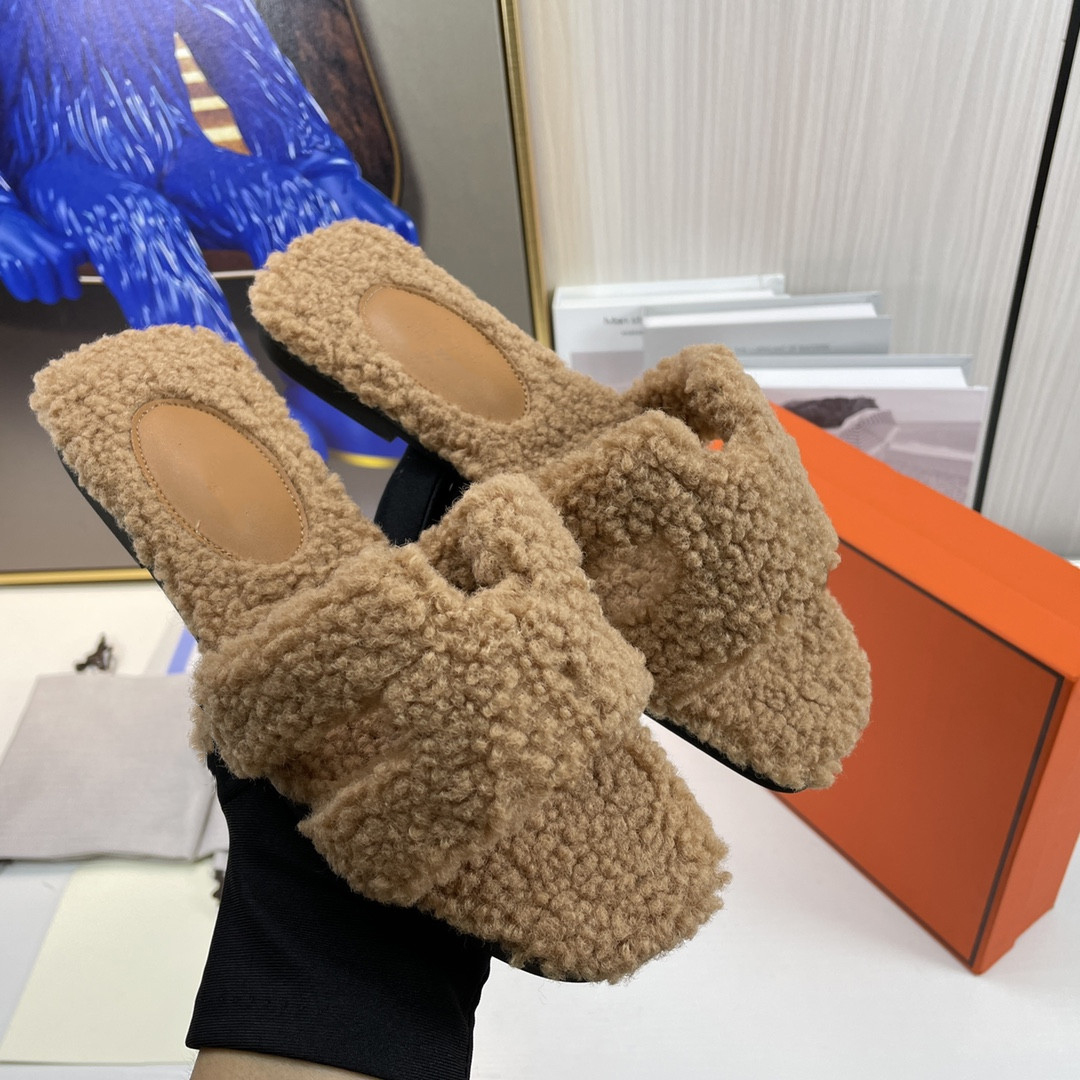 Herme Womens Oran faux fur Slippers slip on flat H letter Sandal furry fluff fluffy Slides Designer Orange Luxury sandal Flip Flops Ladies indoor, Hms9142
Herme Womens Oran faux fur Slippers slip on flat H letter Sandal furry fluff fluffy Slides Designer Orange Luxury sandal Flip Flops Ladies indoor, Hms9142