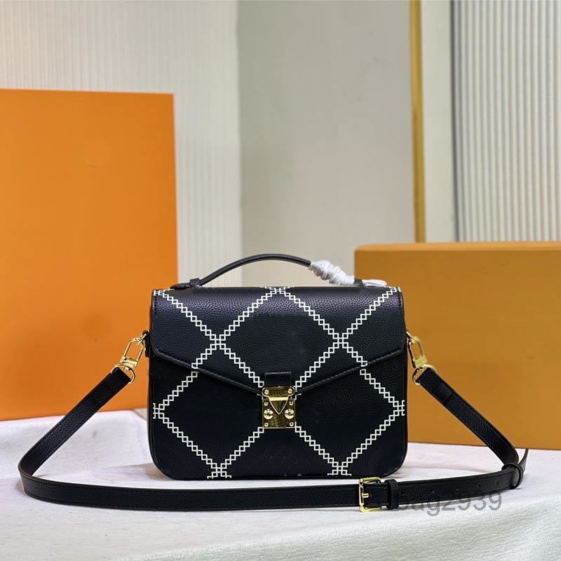 Evening Bags Handbags Crossbody Women Bag Envelope Shoulder Bags Embossed Leather Quilting Design Top Handle Removable Shoulder StrapMulti
Evening Bags Handbags Crossbody Women Bag Envelope Shoulder Bags Embossed Leather Quilting Design Top Handle Removable Shoulder StrapMulti