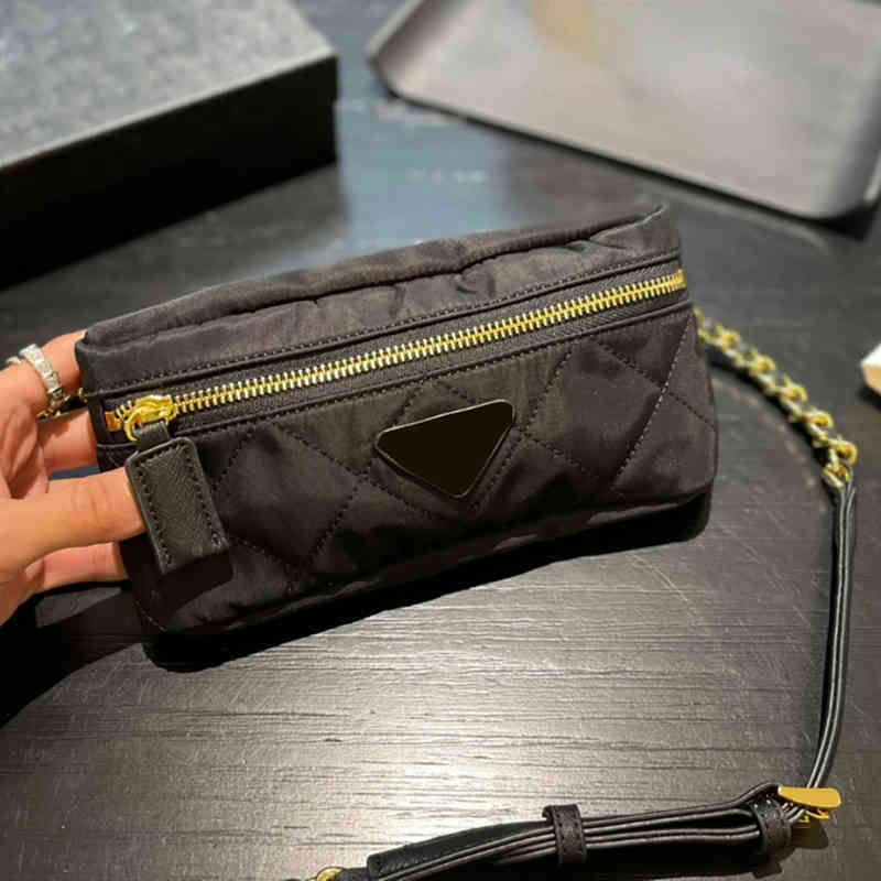 Prads totes designer handbag women bag Handbags Prade the Tote bags Luxuries designers womens crossbody Handbag Shoulder 7A high quality purses wallet W7RY, Red
Prads totes designer handbag women bag Handbags Prade the Tote bags Luxuries designers womens crossbody Handbag Shoulder 7A high quality purses wallet W7RY, Red