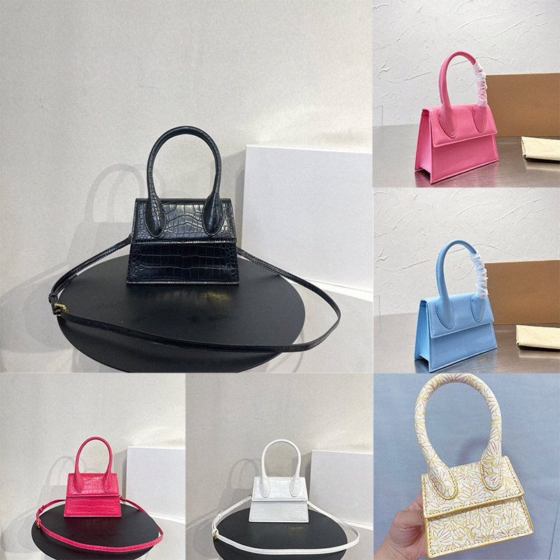 Le Chiquito long alligator nubuck grand bags women tote large purse handbag split crocodile Matte leather big bag noeud hand coin flap, I need see other product
Le Chiquito long alligator nubuck grand bags women tote large purse handbag split crocodile Matte leather big bag noeud hand coin flap, I need see other product