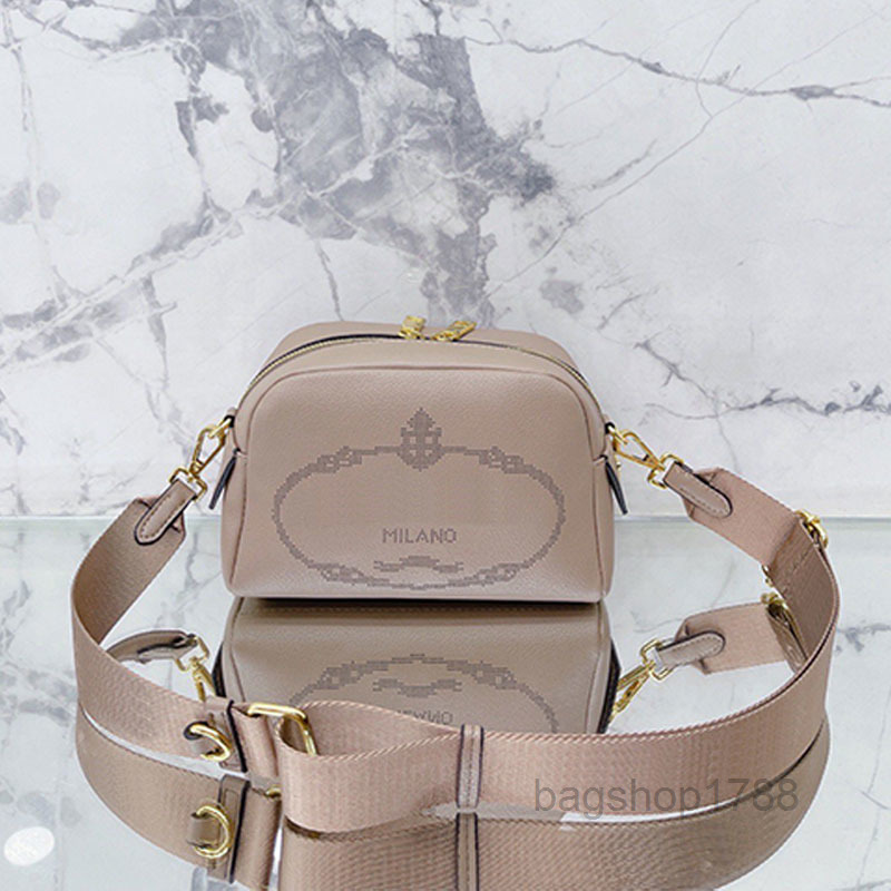 Evening Bags Crossbody Bag Handbags purse Women Shoulder Bags Gold Metal Parts Genuine Leather Zipper Closure Solid Color P Purse Lady Wall
Evening Bags Crossbody Bag Handbags purse Women Shoulder Bags Gold Metal Parts Genuine Leather Zipper Closure Solid Color P Purse Lady Wall