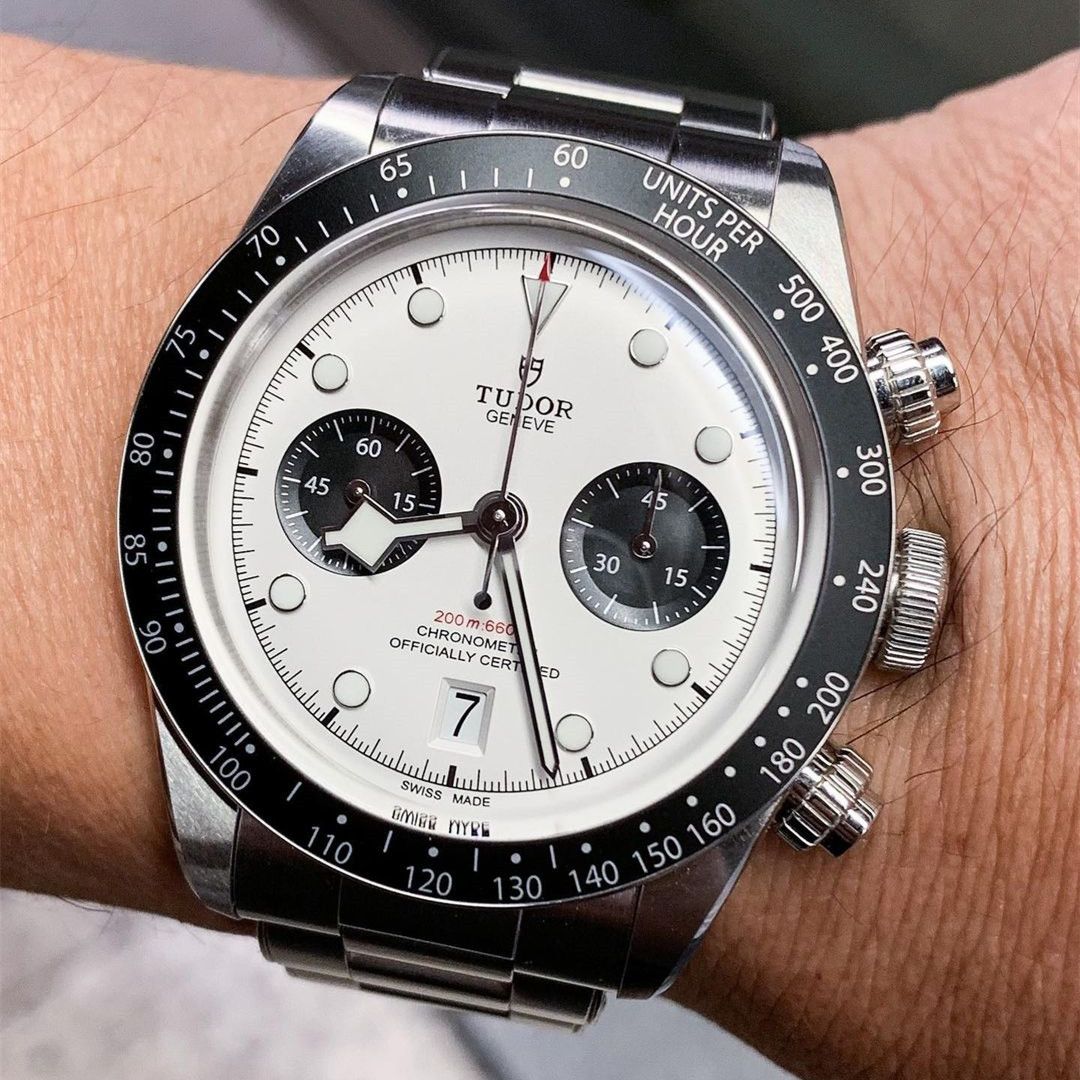 AAA 3A Top Quality Tudors Brand 41mm Watches Men Stainless SteelBand Quartz Chronograph Movement Sapphire Glass With Box 05, Black
AAA 3A Top Quality Tudors Brand 41mm Watches Men Stainless SteelBand Quartz Chronograph Movement Sapphire Glass With Box 05, Black