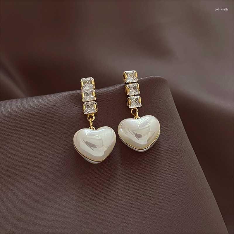 Dangle Earrings & Chandelier Drop Imitation Pearl Heart Pendant Zircon Gold Goth Girl Fashion Jewelry Party Sweet AccessoriesDangle
Dangle Earrings & Chandelier Drop Imitation Pearl Heart Pendant Zircon Gold Goth Girl Fashion Jewelry Party Sweet AccessoriesDangle
